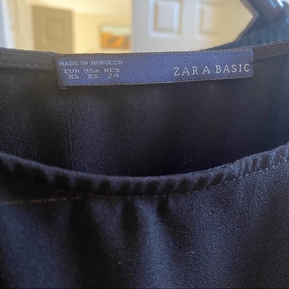Zara blouse with front pocket ✨ - Picture 2 of 3